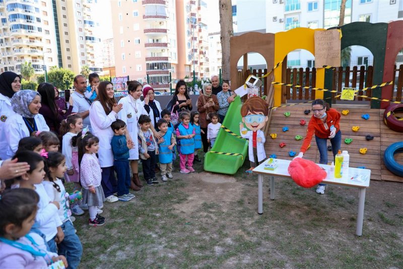 Küçük mucitler bilim şenliği'nde buluştu