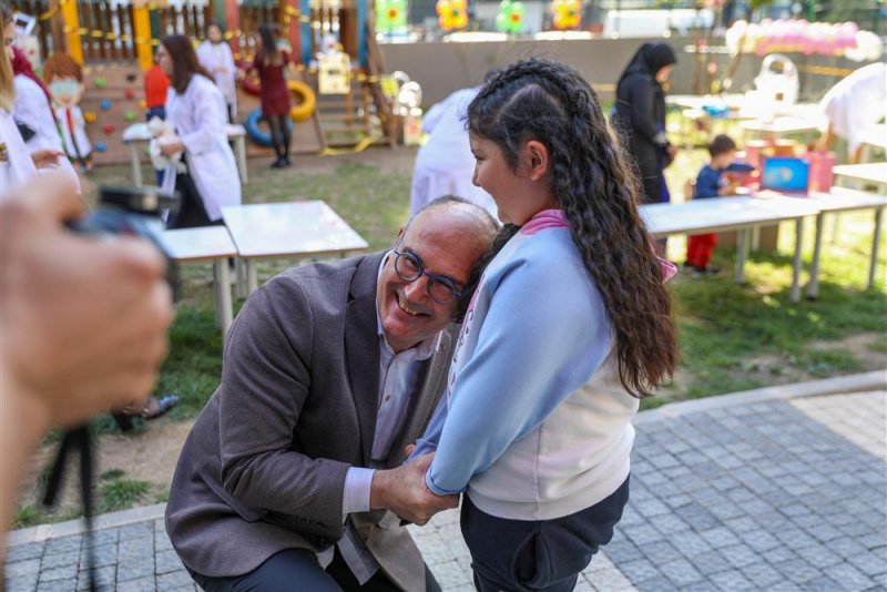 Küçük mucitler bilim şenliği'nde buluştu