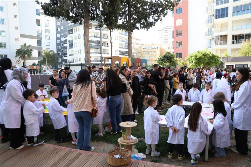 Küçük mucitler bilim şenliği'nde buluştu