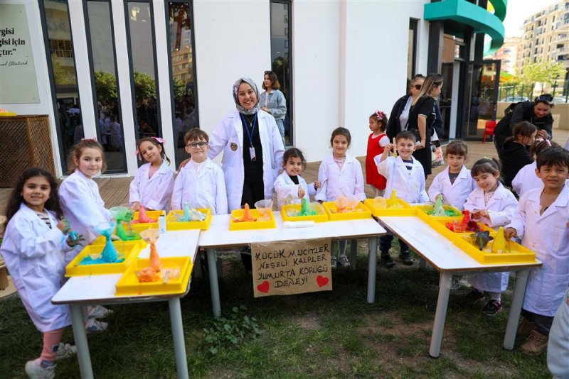 Küçük mucitler bilim şenliği'nde buluştu
