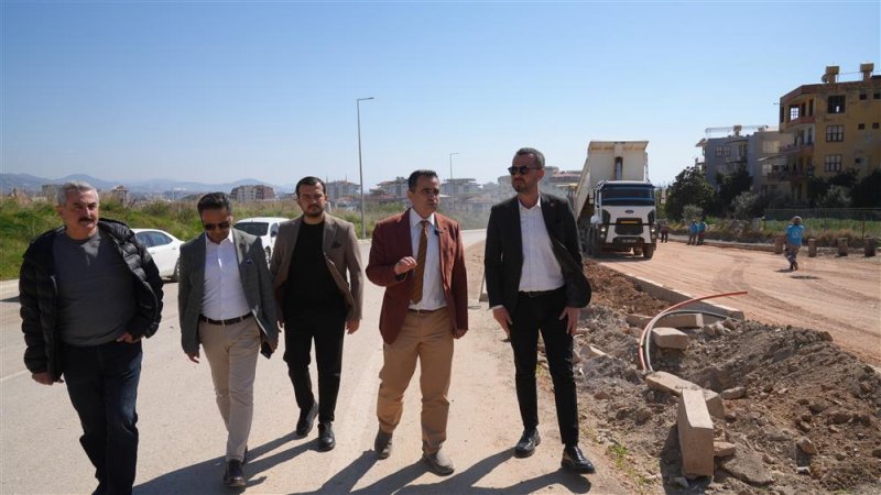 Mamadı yolu’nda çalışmalar çok yönlü sürüyor