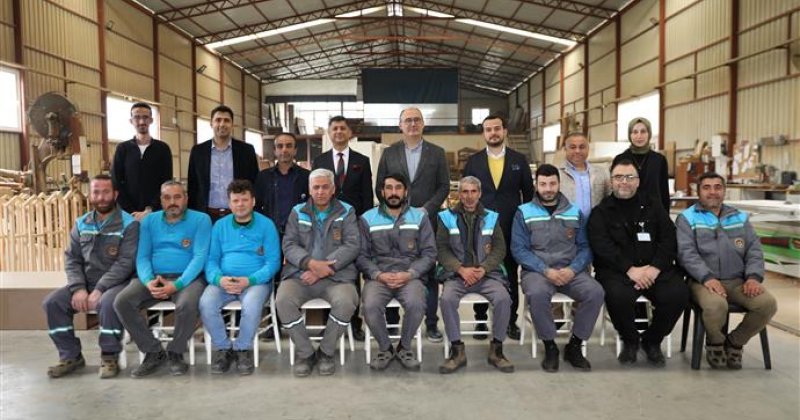 Marangozhane personeline işitme taraması ve ergonomi eğitimi