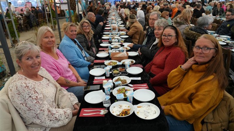 “yeni alanyalılar” iftar sofrasında buluştu