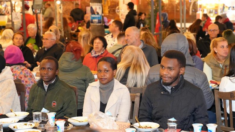 “yeni alanyalılar” iftar sofrasında buluştu
