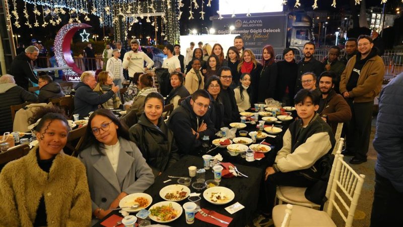 “yeni alanyalılar” iftar sofrasında buluştu