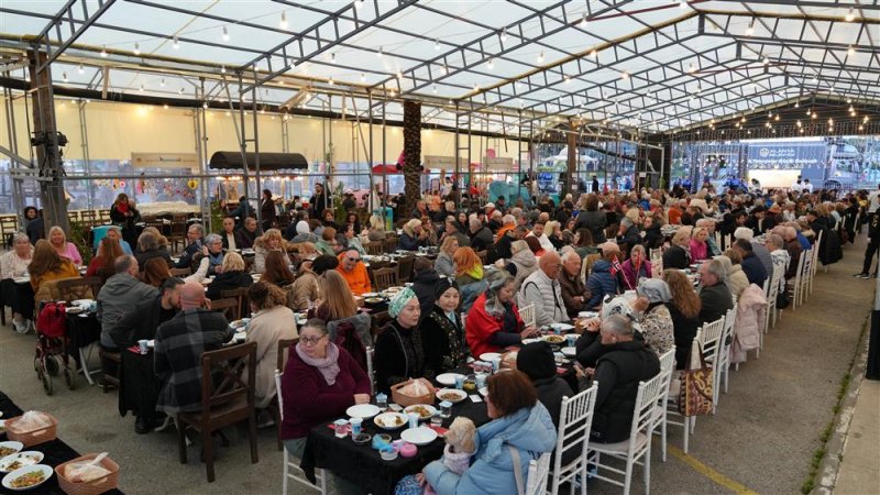 “yeni alanyalılar” iftar sofrasında buluştu