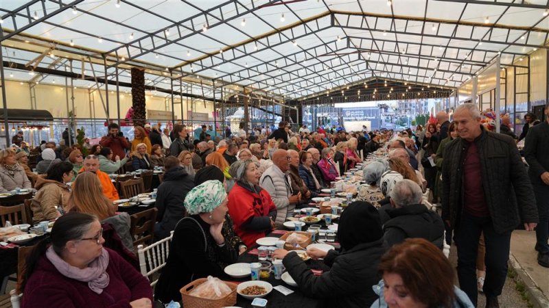 “yeni alanyalılar” iftar sofrasında buluştu