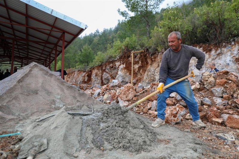 Akçatı’da imece usulüyle büyük hizmet