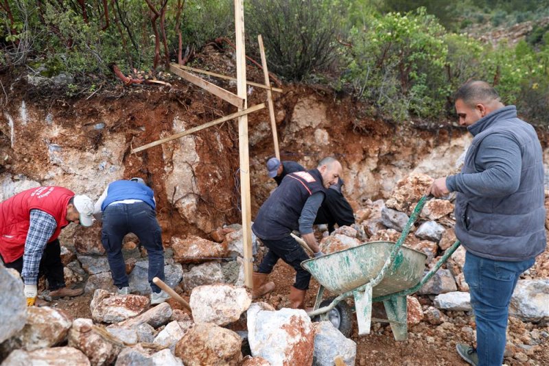 Akçatı’da imece usulüyle büyük hizmet