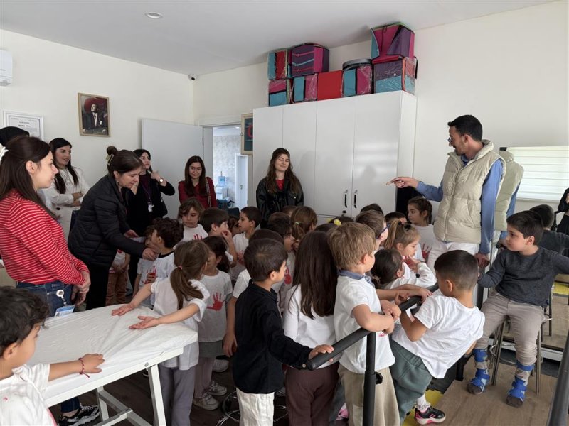 Alanya belediyesi hanife cebeci kreş ve çocuk akademisi’nden engelli farkındalığına yönelik ziyaret