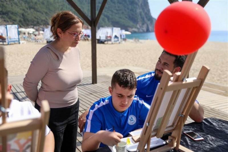 Alanya’da dünya otizm farkındalık günü'ne özel etkinlik