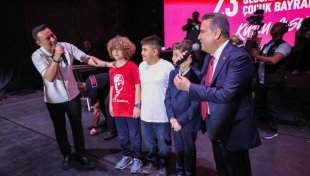 Antalya 23 Nisan’ı Mustafa Sandal Konseri Ile Kutladı