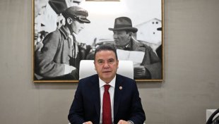 Başkan Muhi̇ti̇n Böcek Ramazan Bayrami Mesaji