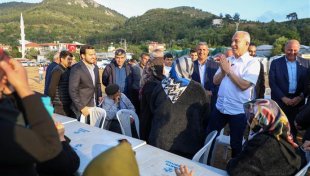 Başkan özçelik elikesik mahalle sakinleriyle buluştu