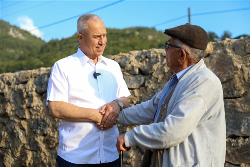Başkan özçelik elikesik mahalle sakinleriyle buluştu