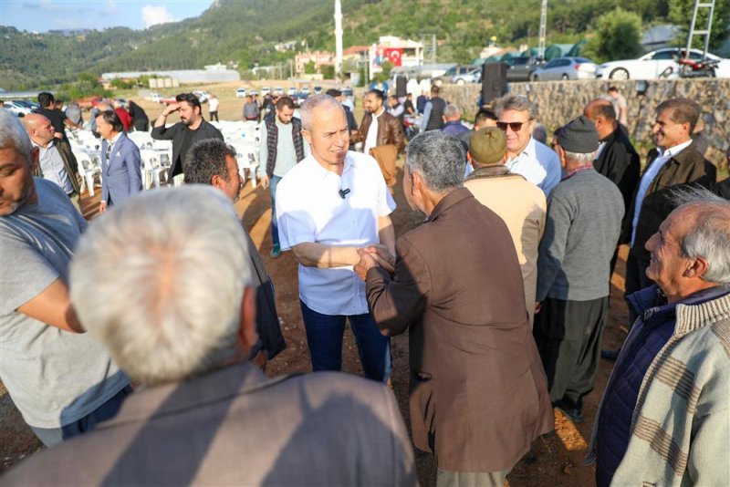 Başkan özçelik elikesik mahalle sakinleriyle buluştu
