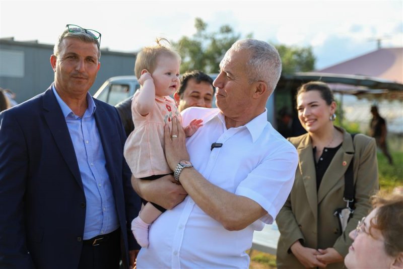 Başkan özçelik elikesik mahalle sakinleriyle buluştu