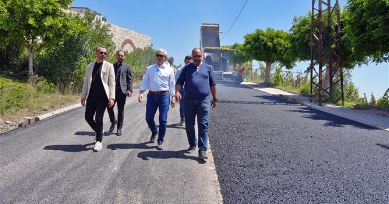 Başkan özçelik teras’taki asfalt çalışmasını yerinde inceledi