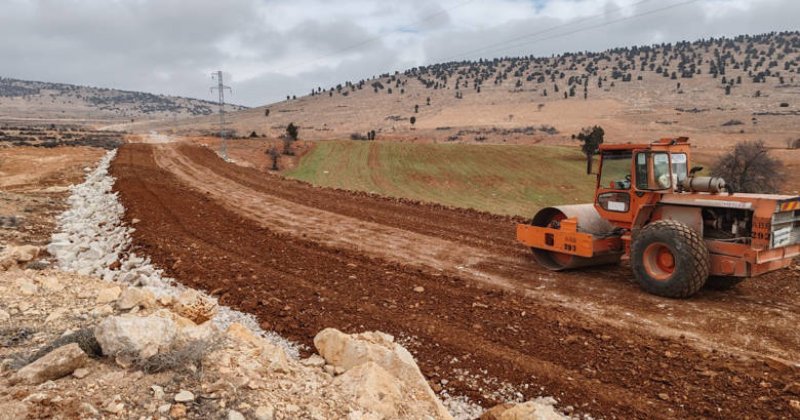 Büyükşehir’den Korkuteli Grup Yollarında Çalışma