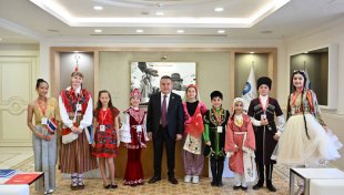 Dünya Çocukları Başkan Muhittin Böcek’i Ziyaret Etti