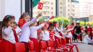 Mahmutlar hanife cebeci kreşi’nde 23 nisan coşkusu
