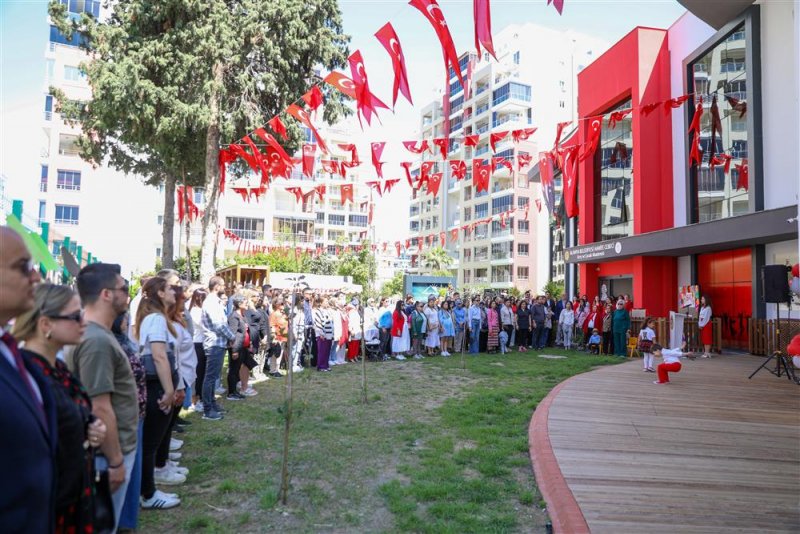 Mahmutlar hanife cebeci kreşi’nde 23 nisan coşkusu