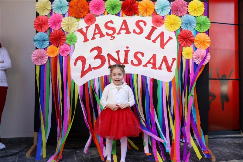 Mahmutlar hanife cebeci kreşi’nde 23 nisan coşkusu