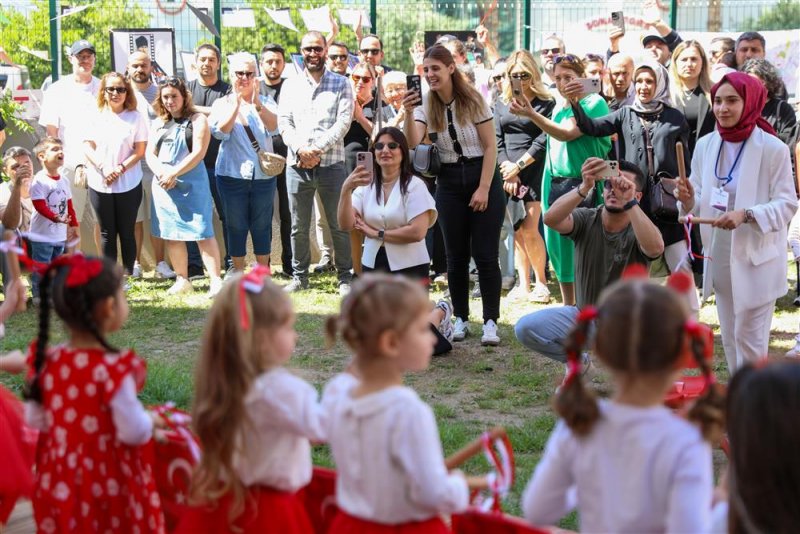 Mahmutlar hanife cebeci kreşi’nde 23 nisan coşkusu