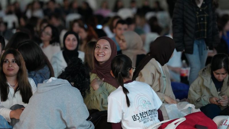 Üniversiteliler açık hava sinema festivali’nde buluştu