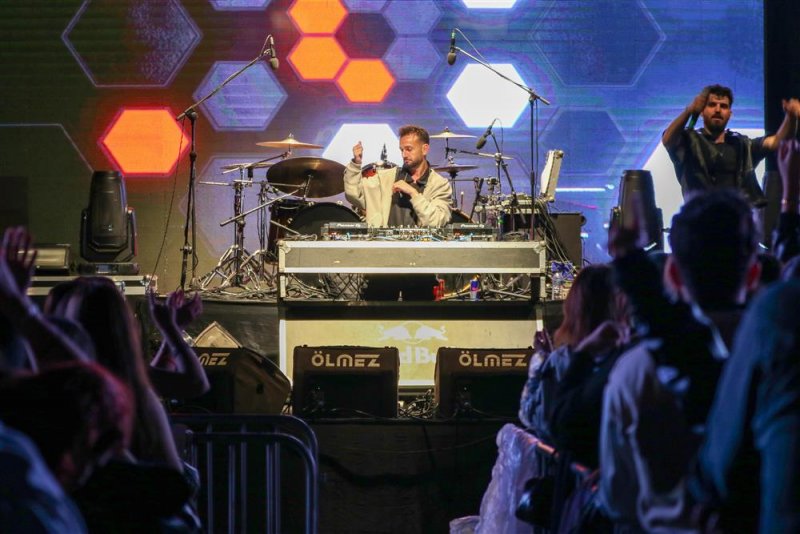 Alanya belediyesi gençlik festivali coşkuyla tamamlandı