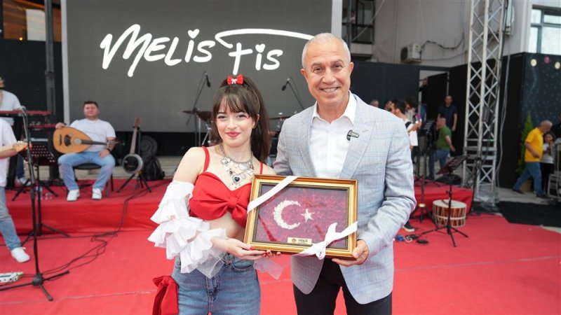 Alanya uluslararası çocuk festivali coşkuyla başladı