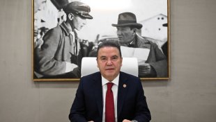 Başkan Muhi̇tti̇n Böcek’i̇n 1 Mayis Emek Ve Dayanişma Günü Mesaji