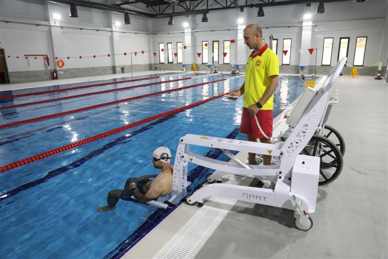 “her kulaç, bir hayat” projesiyle engelli bireyler sporla güçleniyor