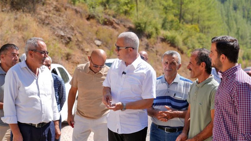 Alanya belediyesi 9 mahalle ve yaylalara hizmet verecek dağdere yolunu tamamlıyor asfalt serim işlemi başladı