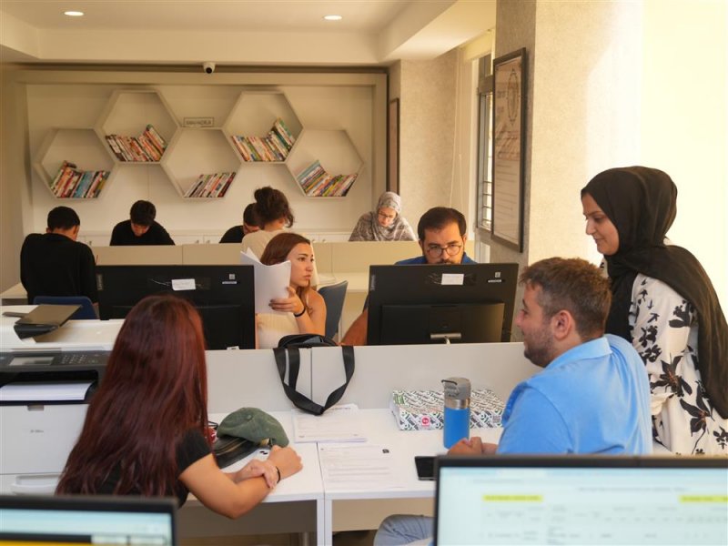 Alanya belediyesi&rsquo;nden &uuml;niversite adaylarına b&uuml;y&uuml;k destek