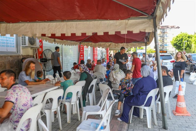 Alanya belediyesi&rsquo;nin &uuml;cretsiz s&uuml;nnet hizmetine b&uuml;y&uuml;k ilgi