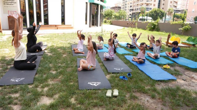 Kayıtların s&uuml;rd&uuml;ğ&uuml; hanife cebeci kreş ve &ccedil;ocuk akademisi&rsquo;nde sergi heyecanı