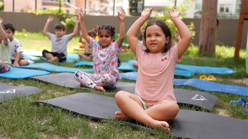 Kayıtların s&uuml;rd&uuml;ğ&uuml; hanife cebeci kreş ve &ccedil;ocuk akademisi&rsquo;nde sergi heyecanı