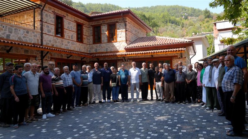 T&uuml;rktaş mahallesi&rsquo;nde meydan d&uuml;zenleme &ccedil;alışmaları tamamlandı