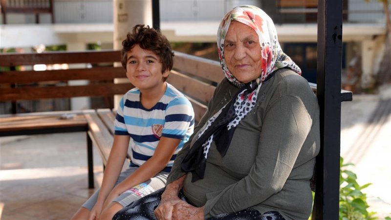 T&uuml;rktaş mahallesi&rsquo;nde meydan d&uuml;zenleme &ccedil;alışmaları tamamlandı