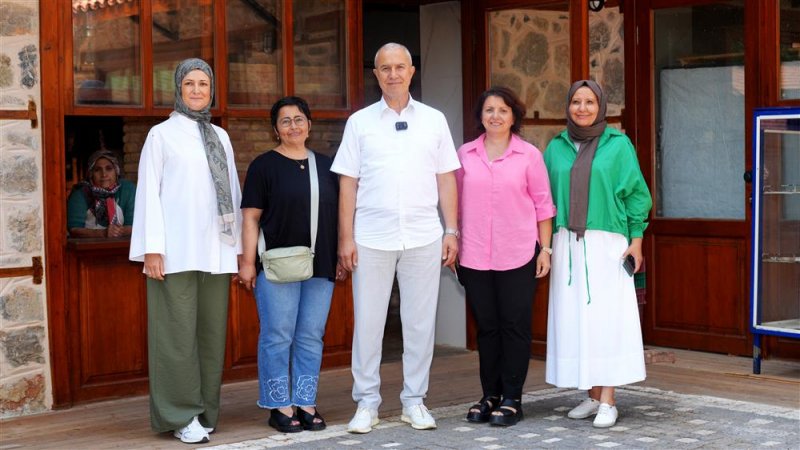 T&uuml;rktaş mahallesi&rsquo;nde meydan d&uuml;zenleme &ccedil;alışmaları tamamlandı