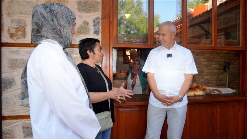 T&uuml;rktaş mahallesi&rsquo;nde meydan d&uuml;zenleme &ccedil;alışmaları tamamlandı