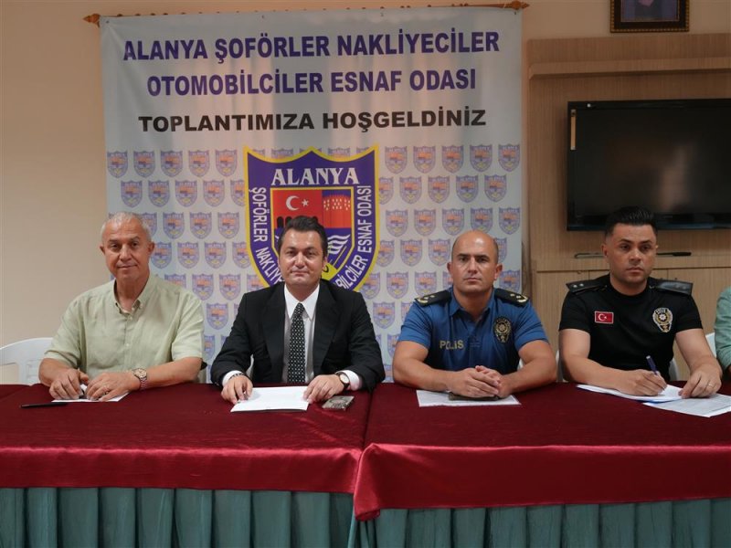 Zabıtadan taksilere sivil takip