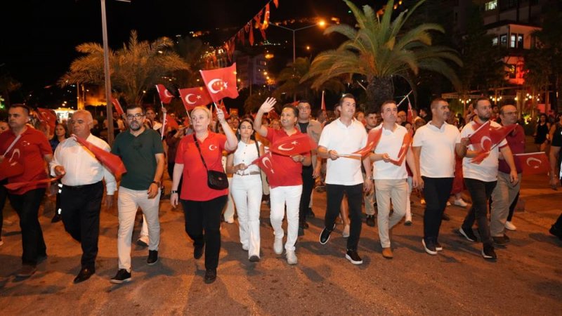 30 ağustos zafer bayramı&rsquo;nın 103. yıl d&ouml;n&uuml;m&uuml; alanya&rsquo;da t&ouml;renle kutlandı