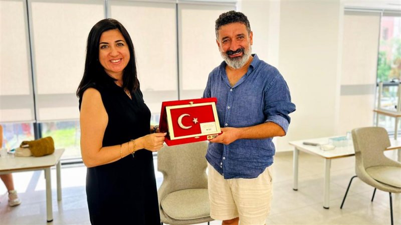 Alanya belediyesi &ccedil;ocuk akademileri hizmet i&ccedil;i eğitim programı tamamlandı