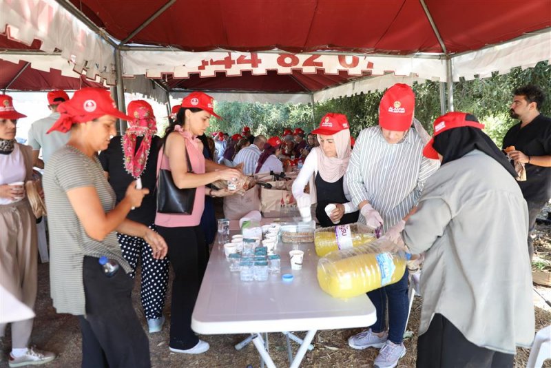Alanya belediyesi’nden sahil temizliği