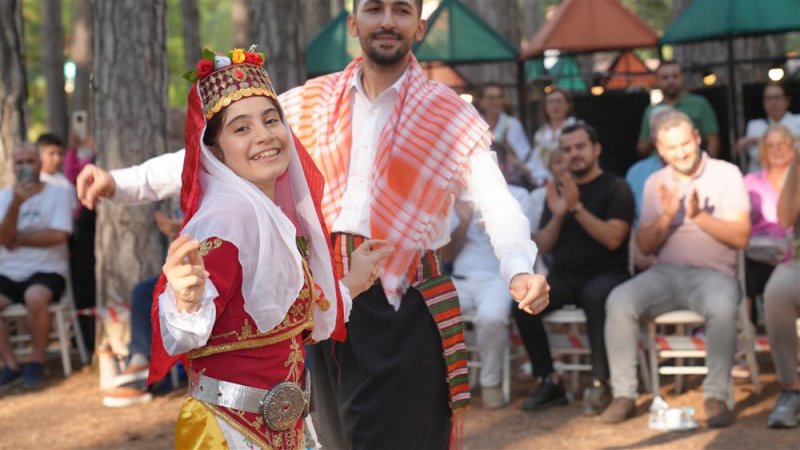 Gedevet'te tarih ve günümüz bir arada yaşandı