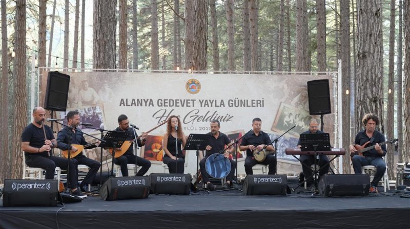 Gedevet'te tarih ve günümüz bir arada yaşandı