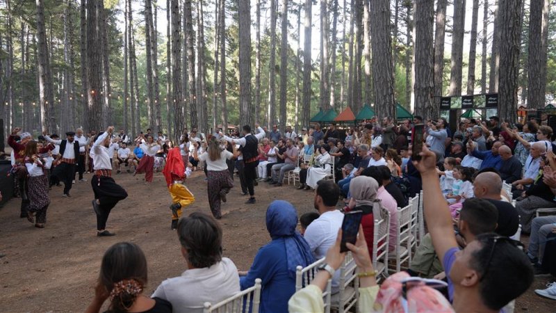 Gedevet'te tarih ve günümüz bir arada yaşandı
