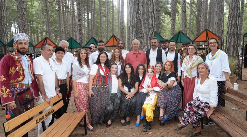 Gedevet'te tarih ve günümüz bir arada yaşandı